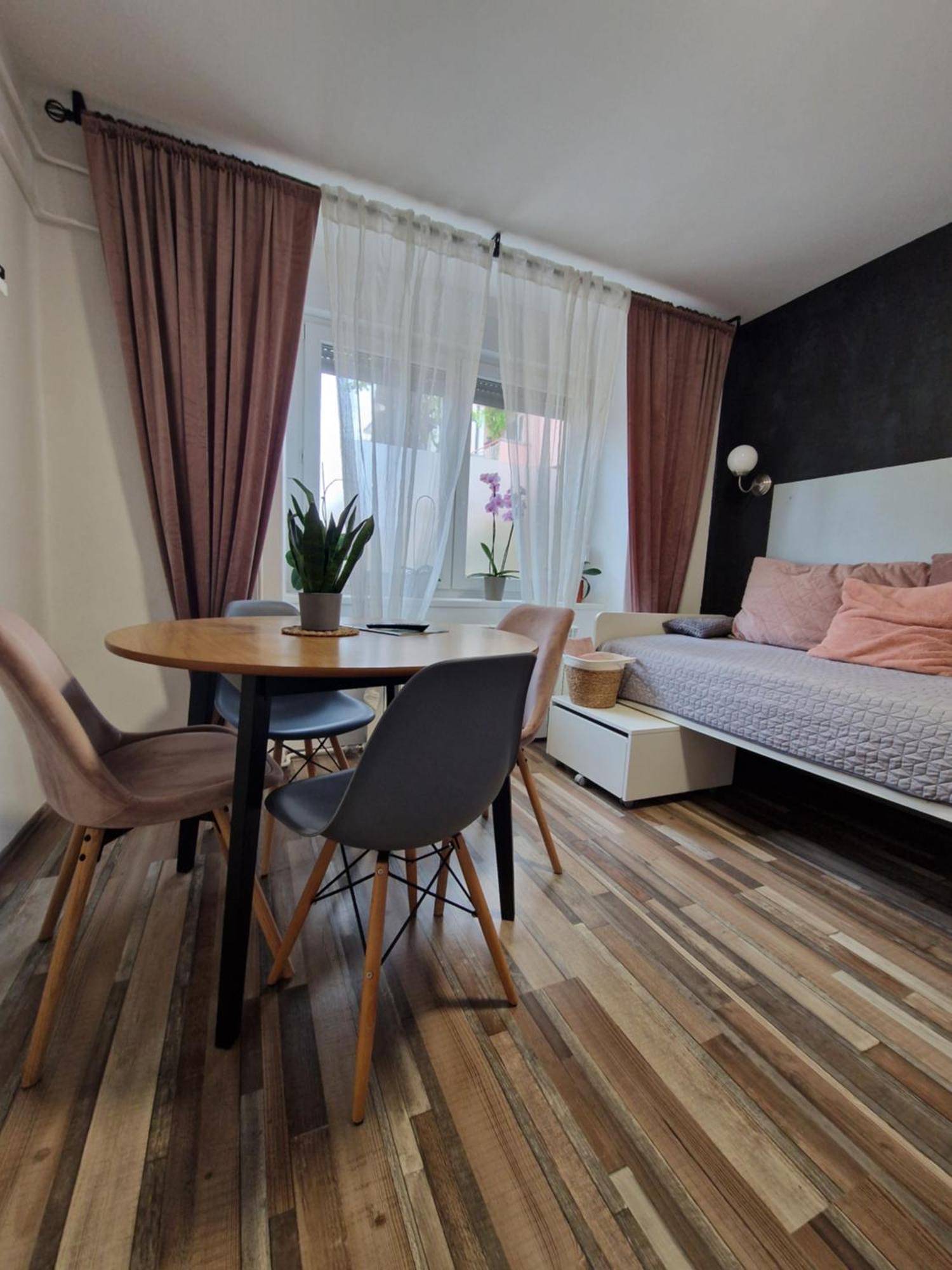 Friz&Fany Daire Postojna Dış mekan fotoğraf